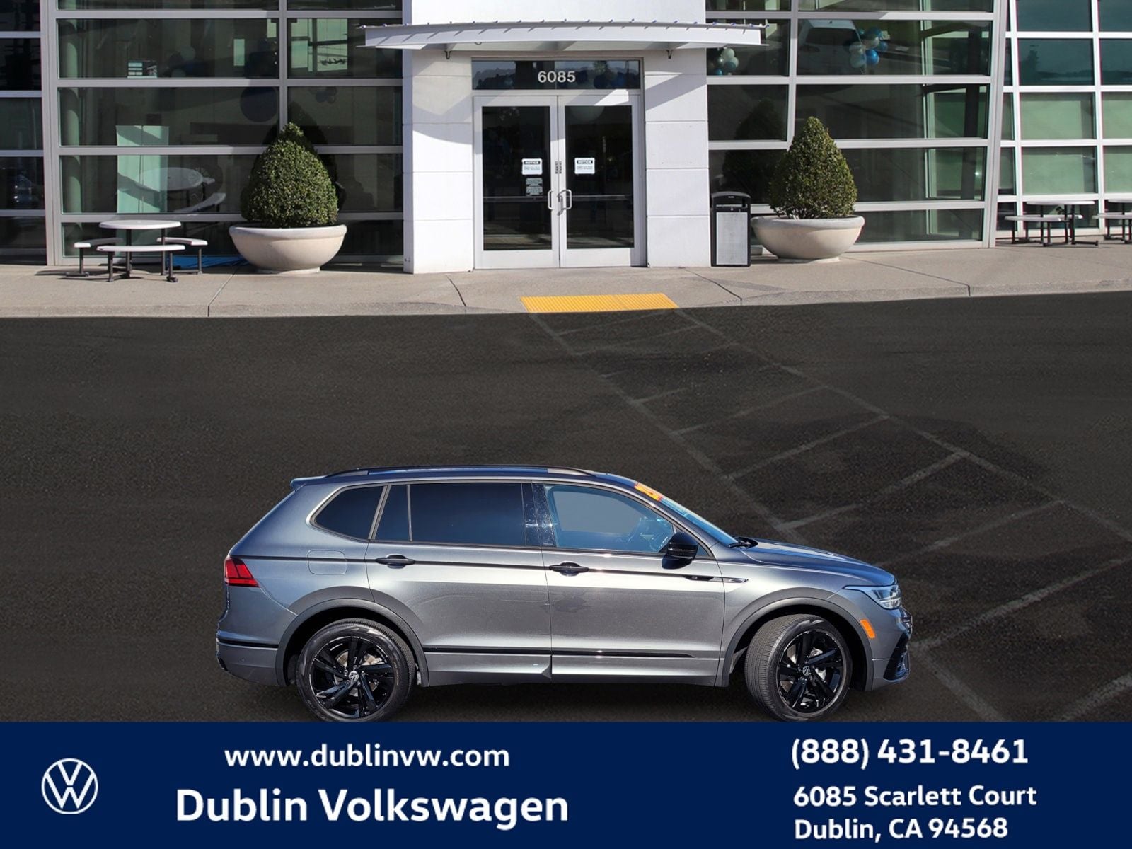 2023 Volkswagen Tiguan 2.0T SE R-Line Black