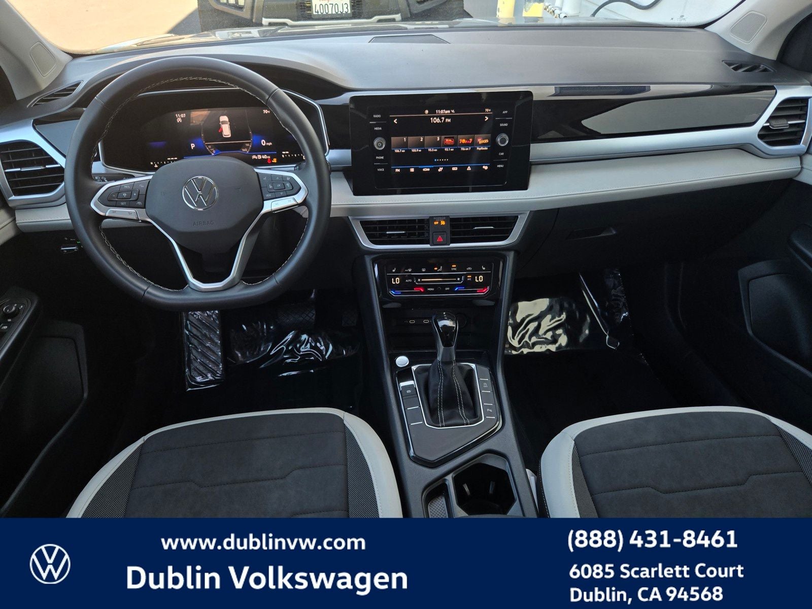 2025 Volkswagen Taos 1.5T SE