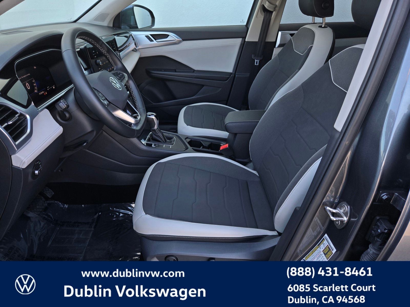 2025 Volkswagen Taos 1.5T SE
