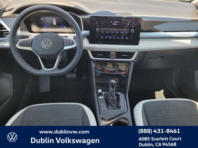 2025 Volkswagen Taos 1.5T SE