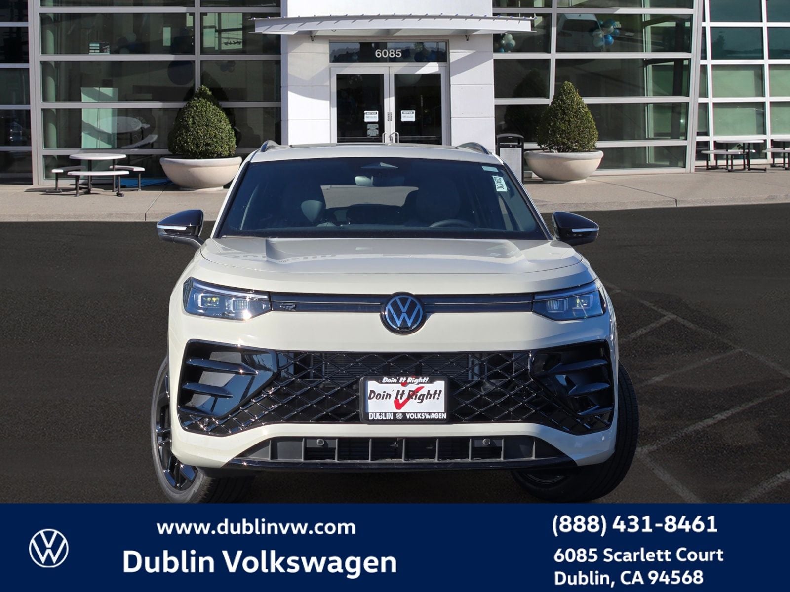 2026 Volkswagen Tiguan 2.0T SE R-Line Black