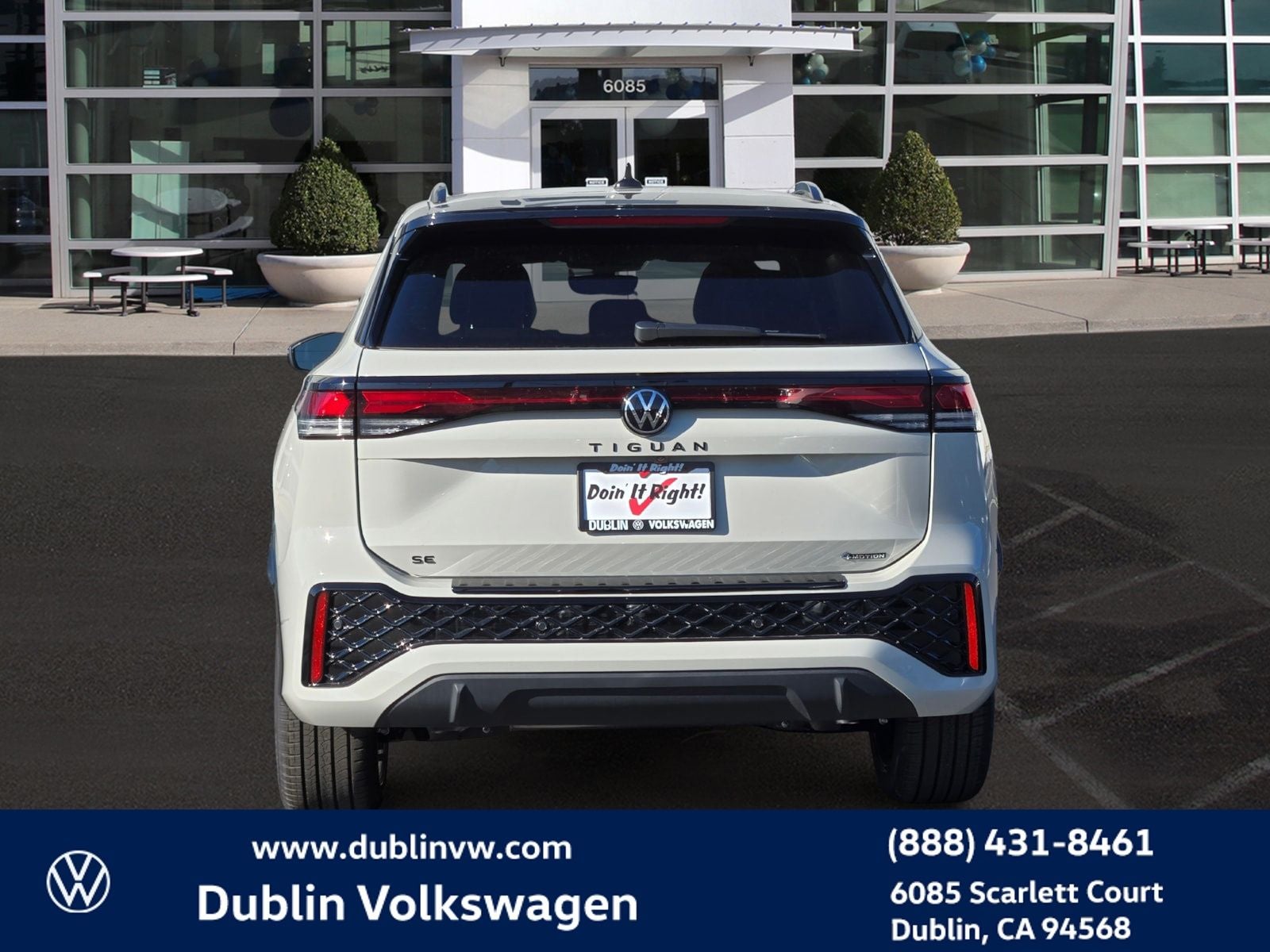 2026 Volkswagen Tiguan 2.0T SE R-Line Black