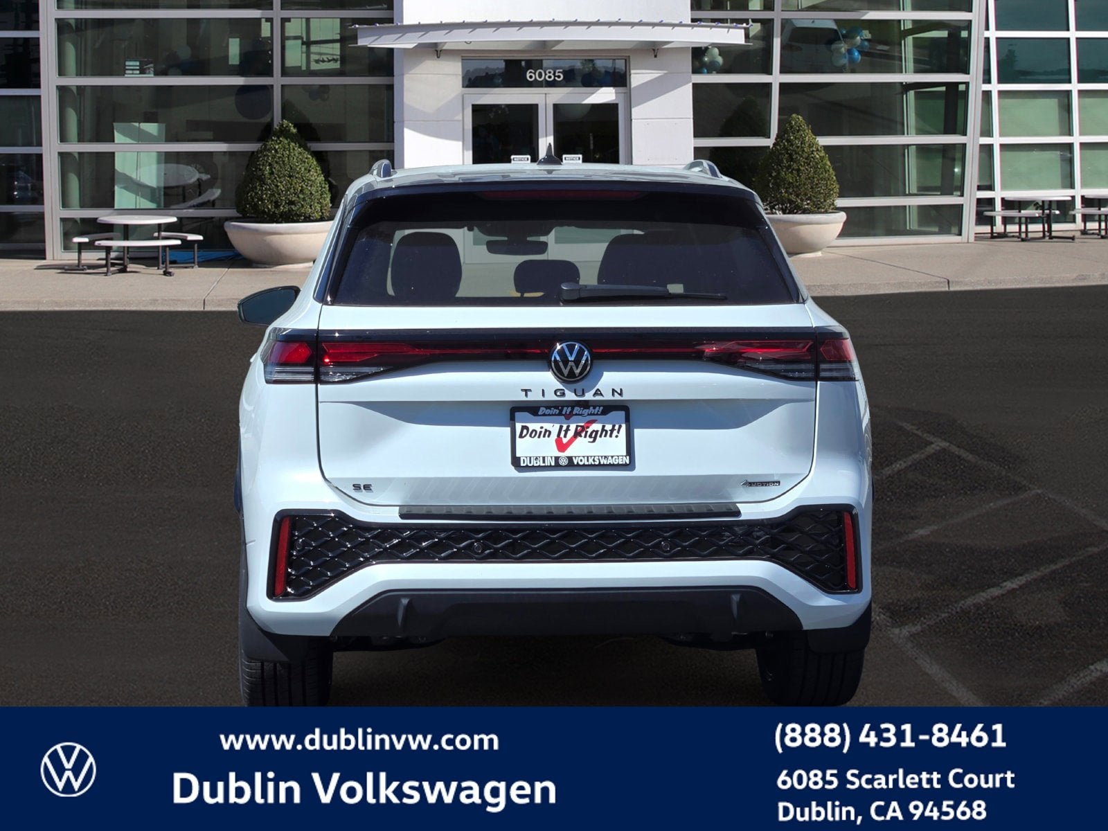 2026 Volkswagen Tiguan SE R-Line Black