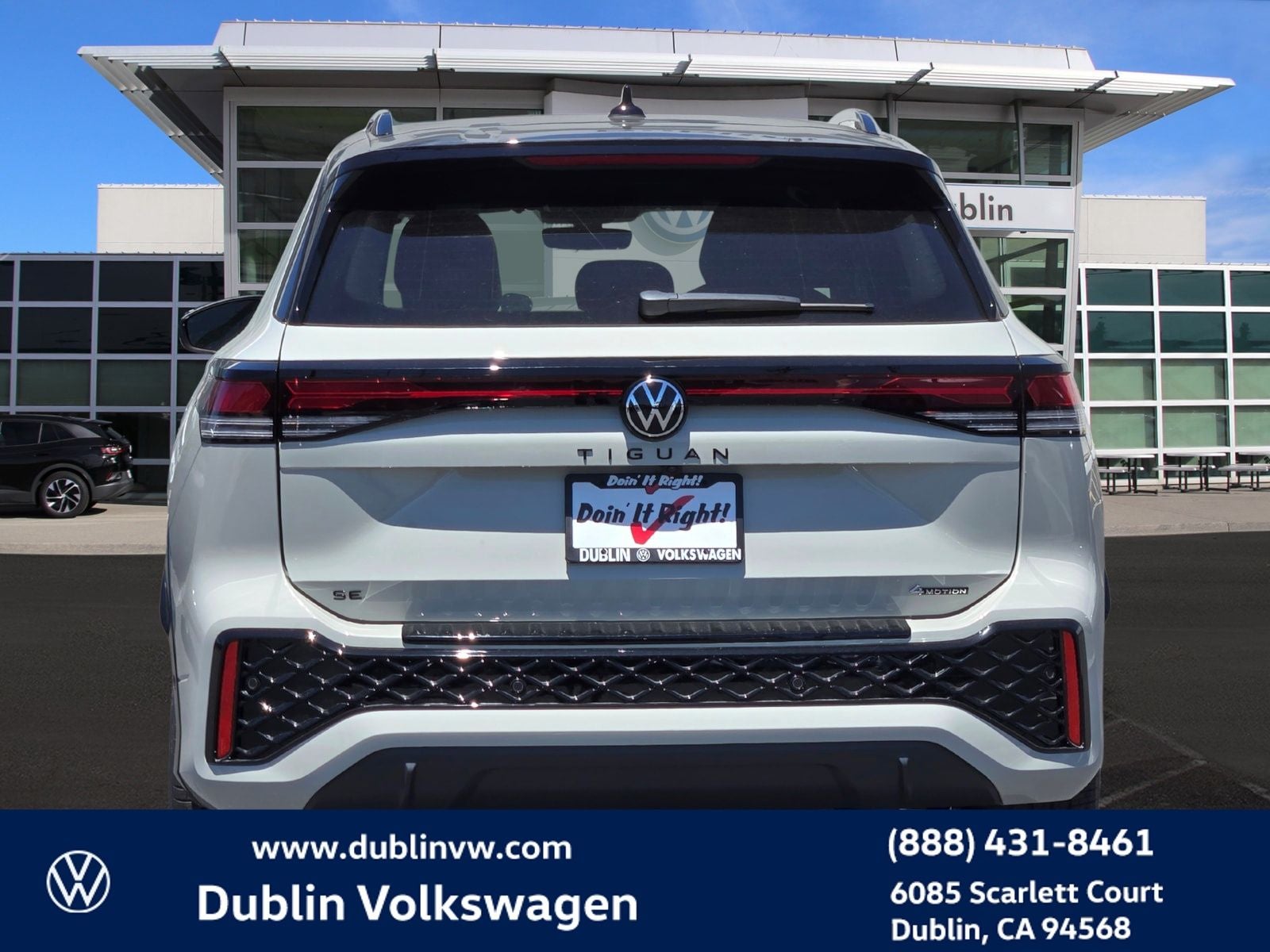 2026 Volkswagen Tiguan 2.0T SE R-Line Black