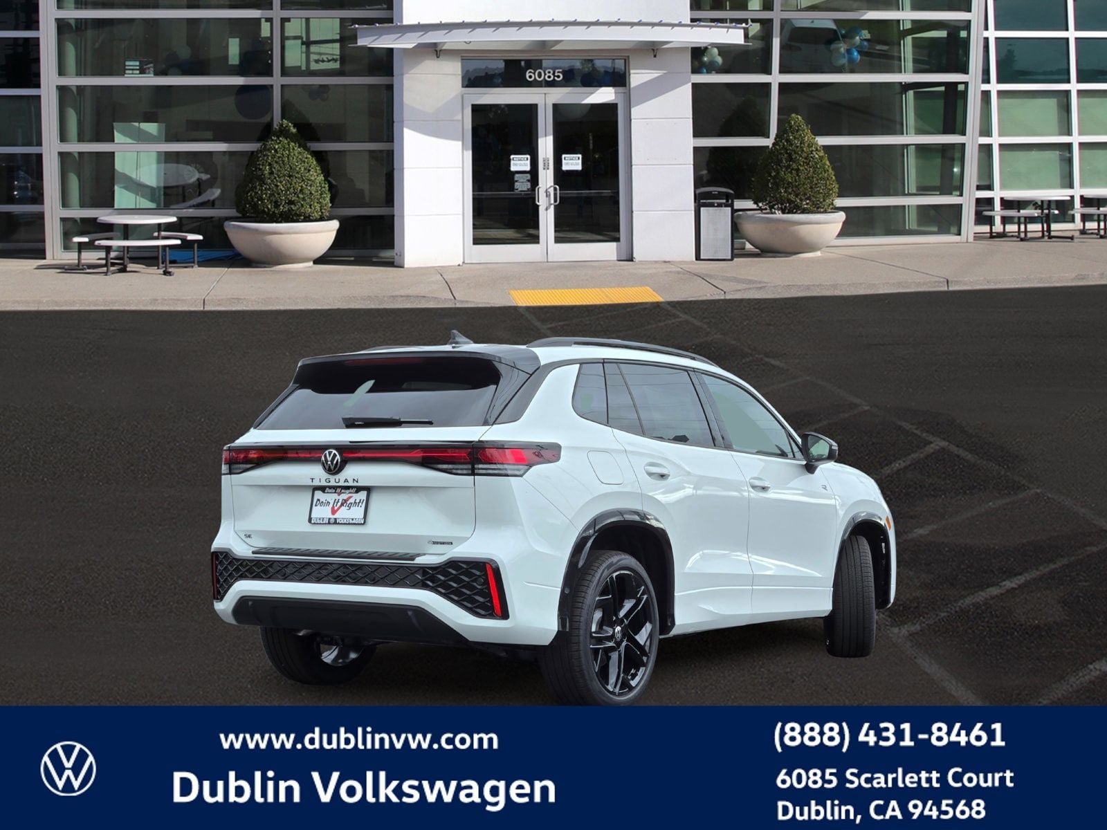 2026 Volkswagen Tiguan 2.0T SE R-Line Black