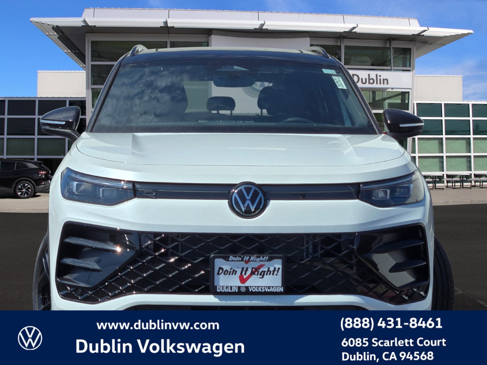 2026 Volkswagen Tiguan 2.0T SE R-Line Black