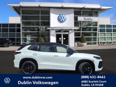 2026 Volkswagen Tiguan 2.0T SE R-Line Black