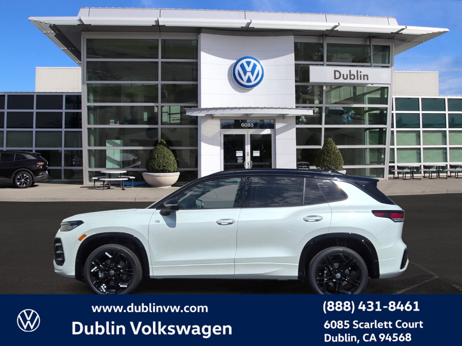 2026 Volkswagen Tiguan 2.0T SE R-Line Black