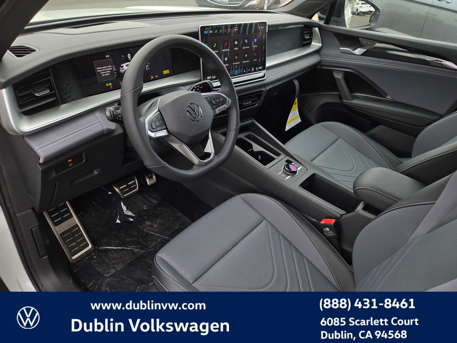 2026 Volkswagen Tiguan 2.0T SE R-Line Black