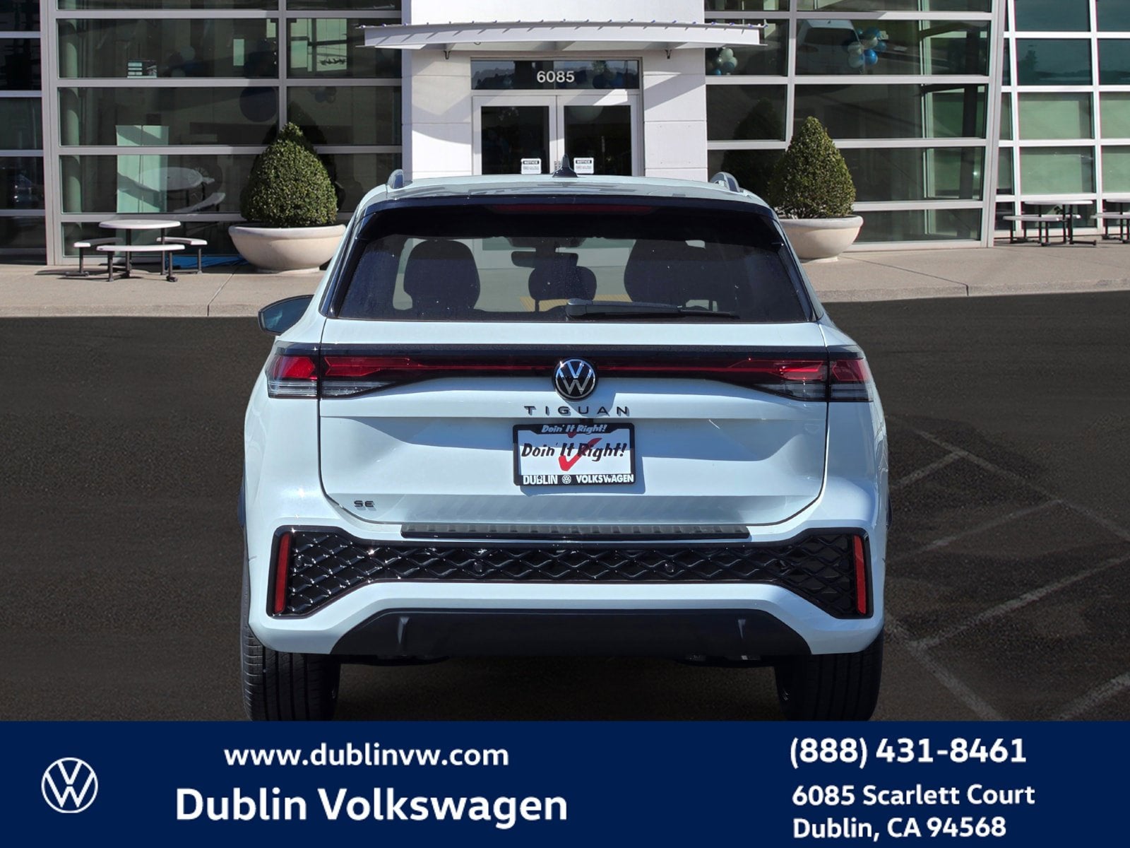 2026 Volkswagen Tiguan SE R-Line Black