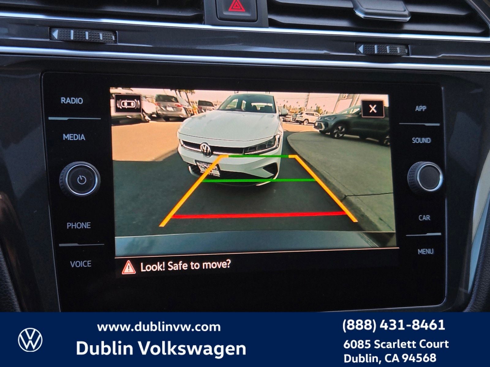 2023 Volkswagen Tiguan 2.0T SE