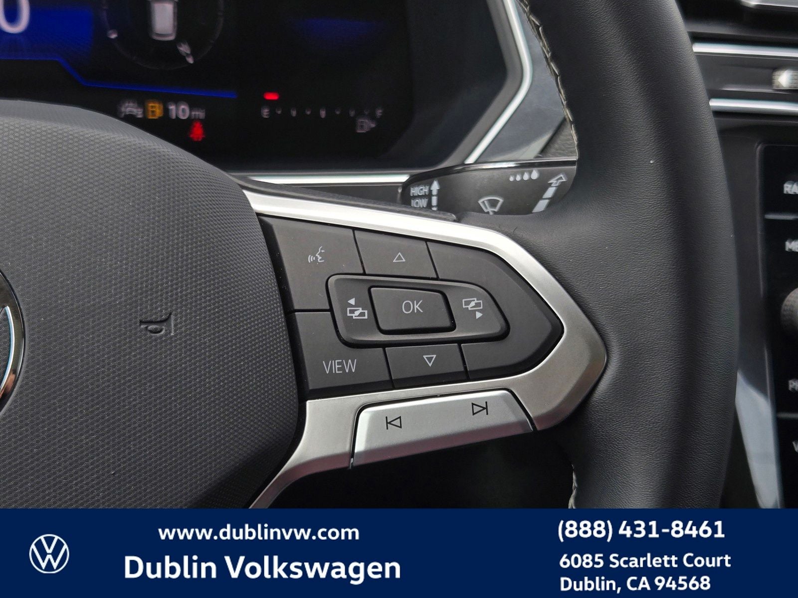 2023 Volkswagen Tiguan 2.0T SE