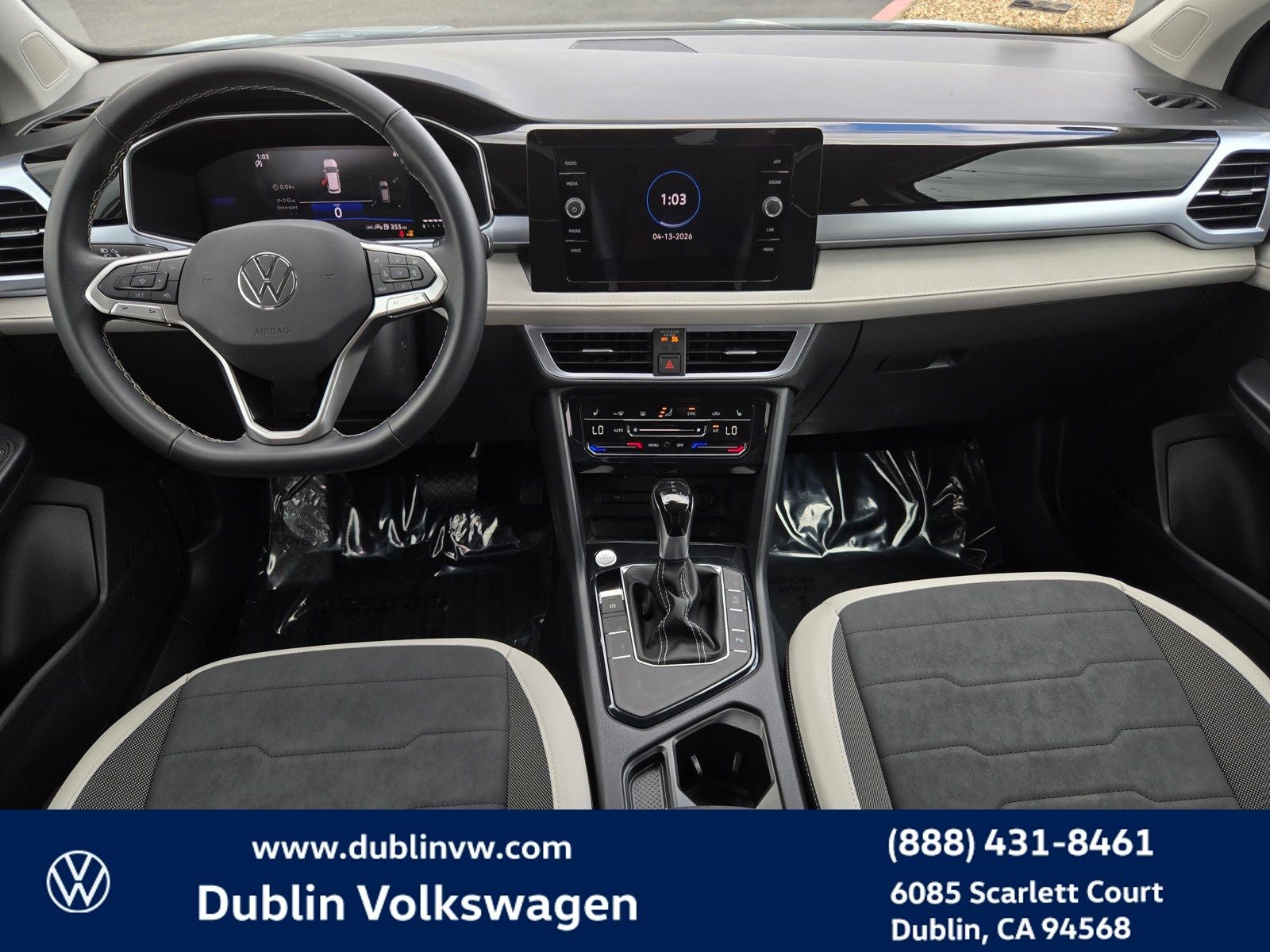 2025 Volkswagen Taos 1.5T SE