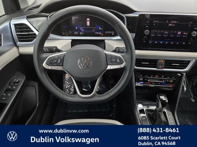 2025 Volkswagen Taos 1.5T SE