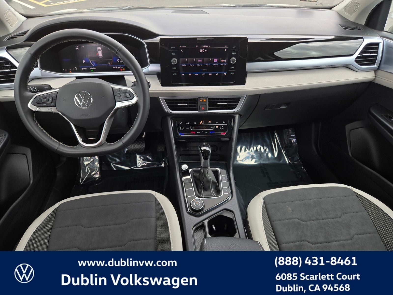 2025 Volkswagen Taos 1.5T SE