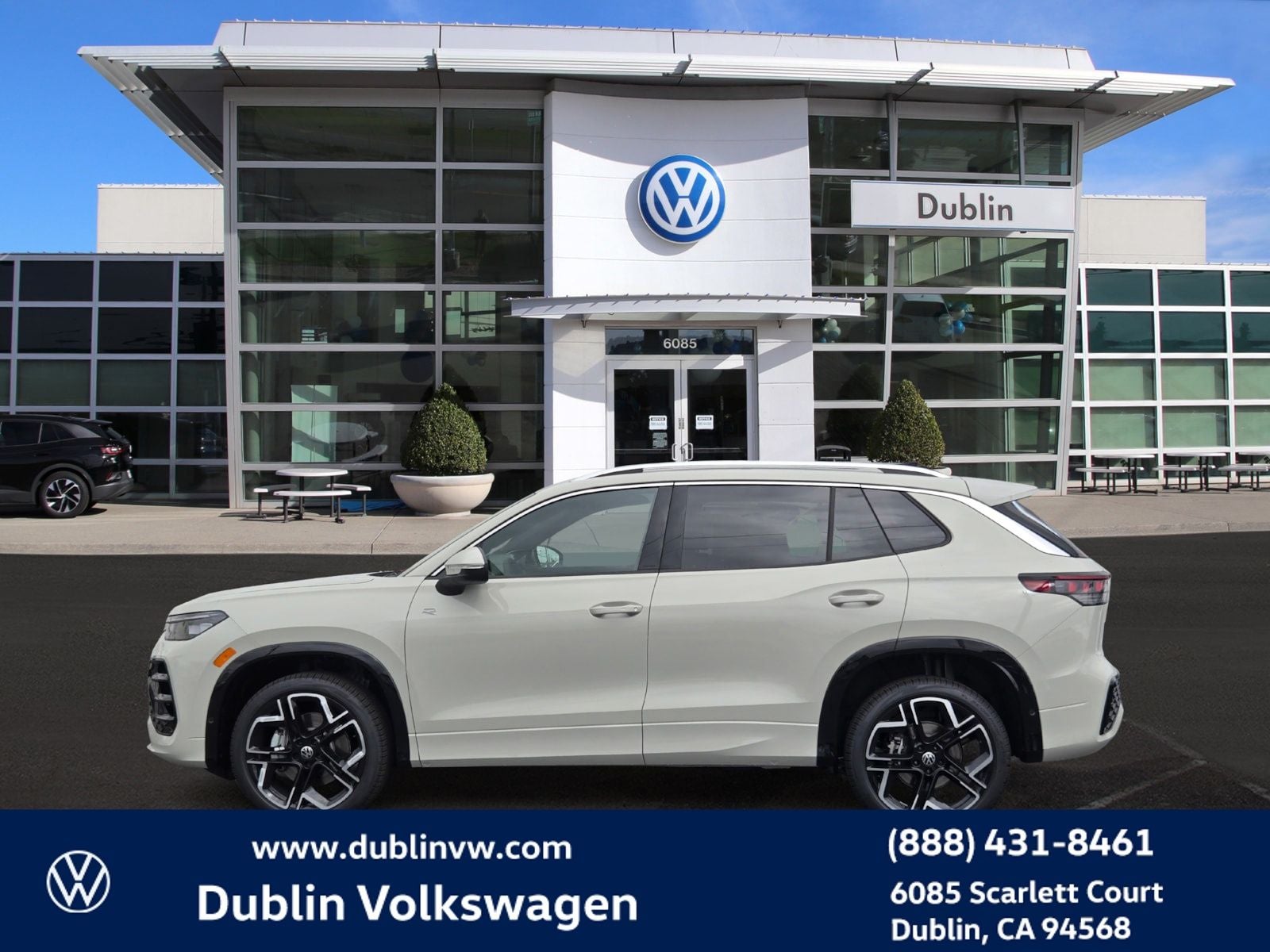 2026 Volkswagen Tiguan 2.0T SEL R-Line Turbo