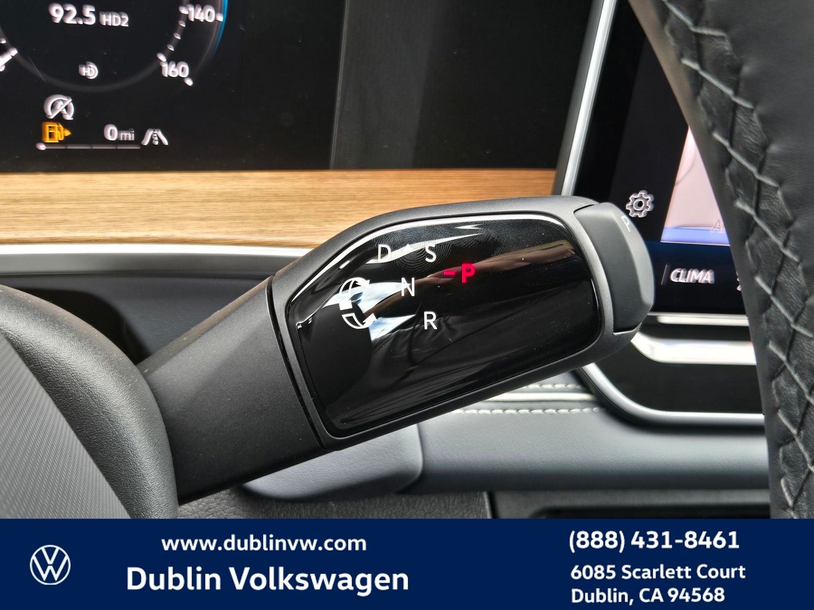 2026 Volkswagen Tiguan 2.0T SEL R-Line Turbo