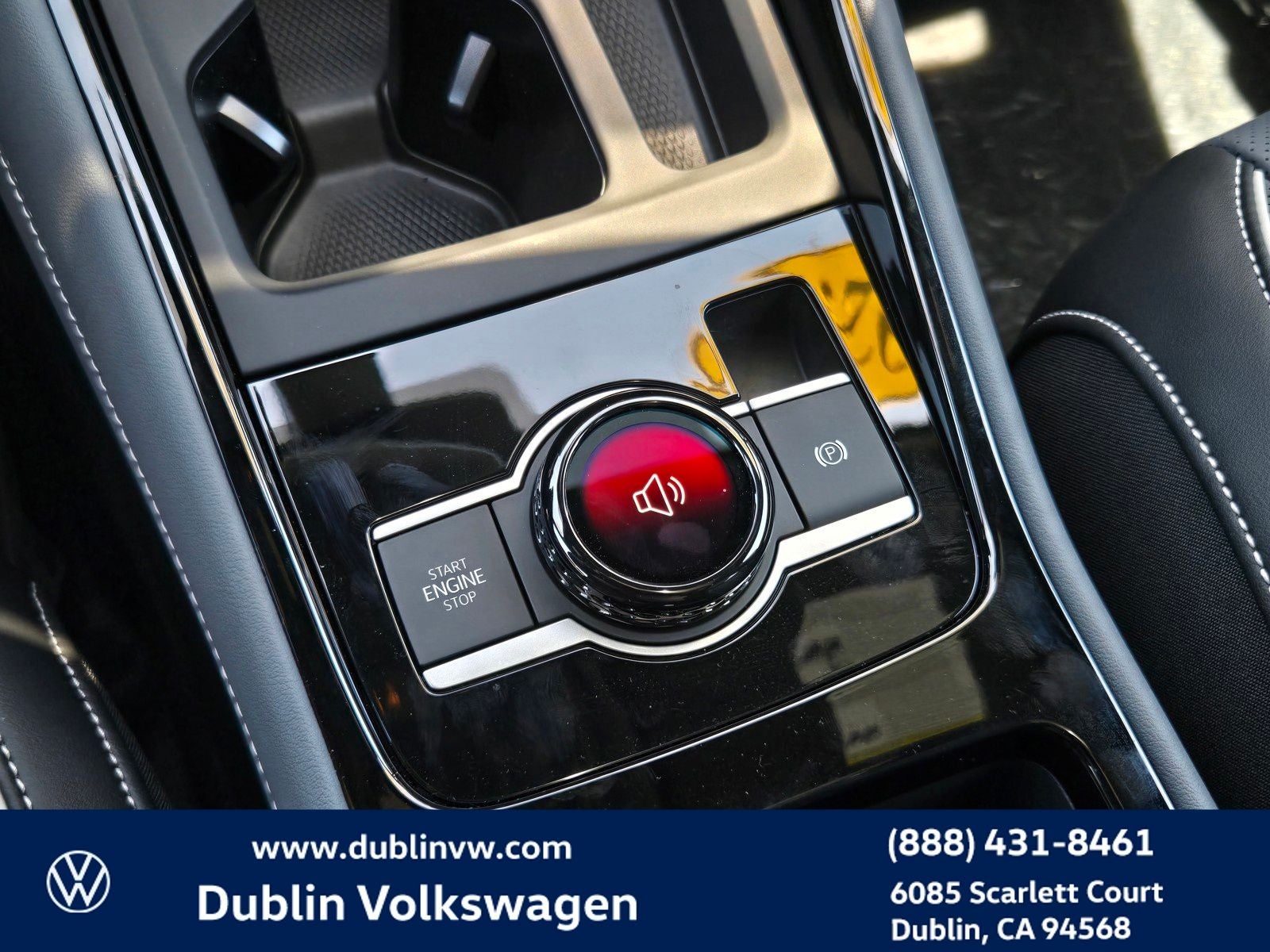 2026 Volkswagen Tiguan 2.0T SEL R-Line Turbo