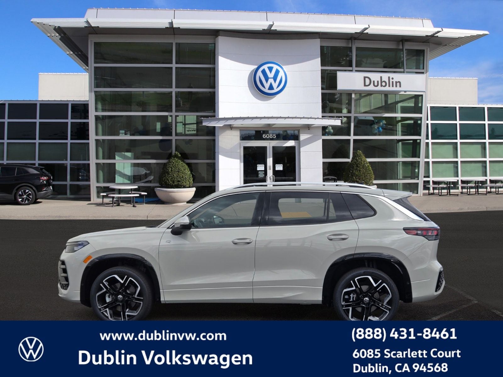 2026 Volkswagen Tiguan 2.0T SEL R-Line