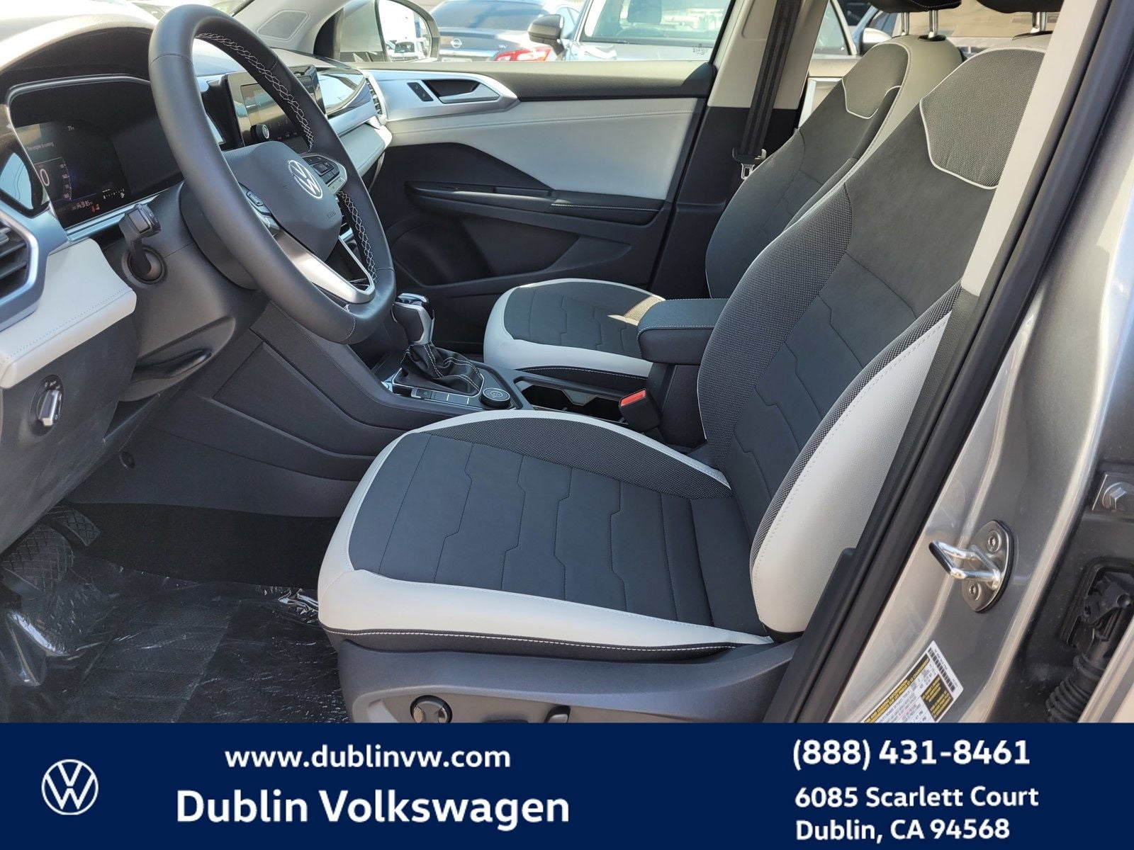 2025 Volkswagen Taos 1.5T SE