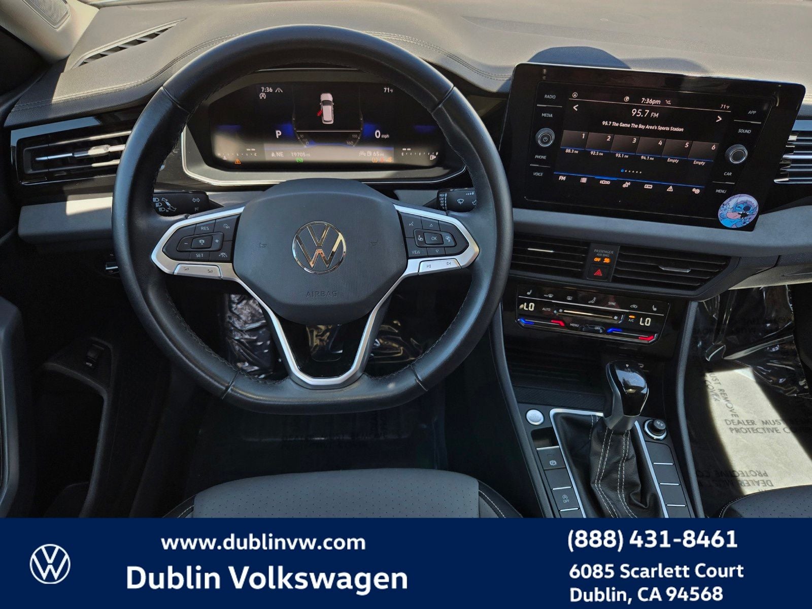 2025 Volkswagen Jetta 1.5T SE