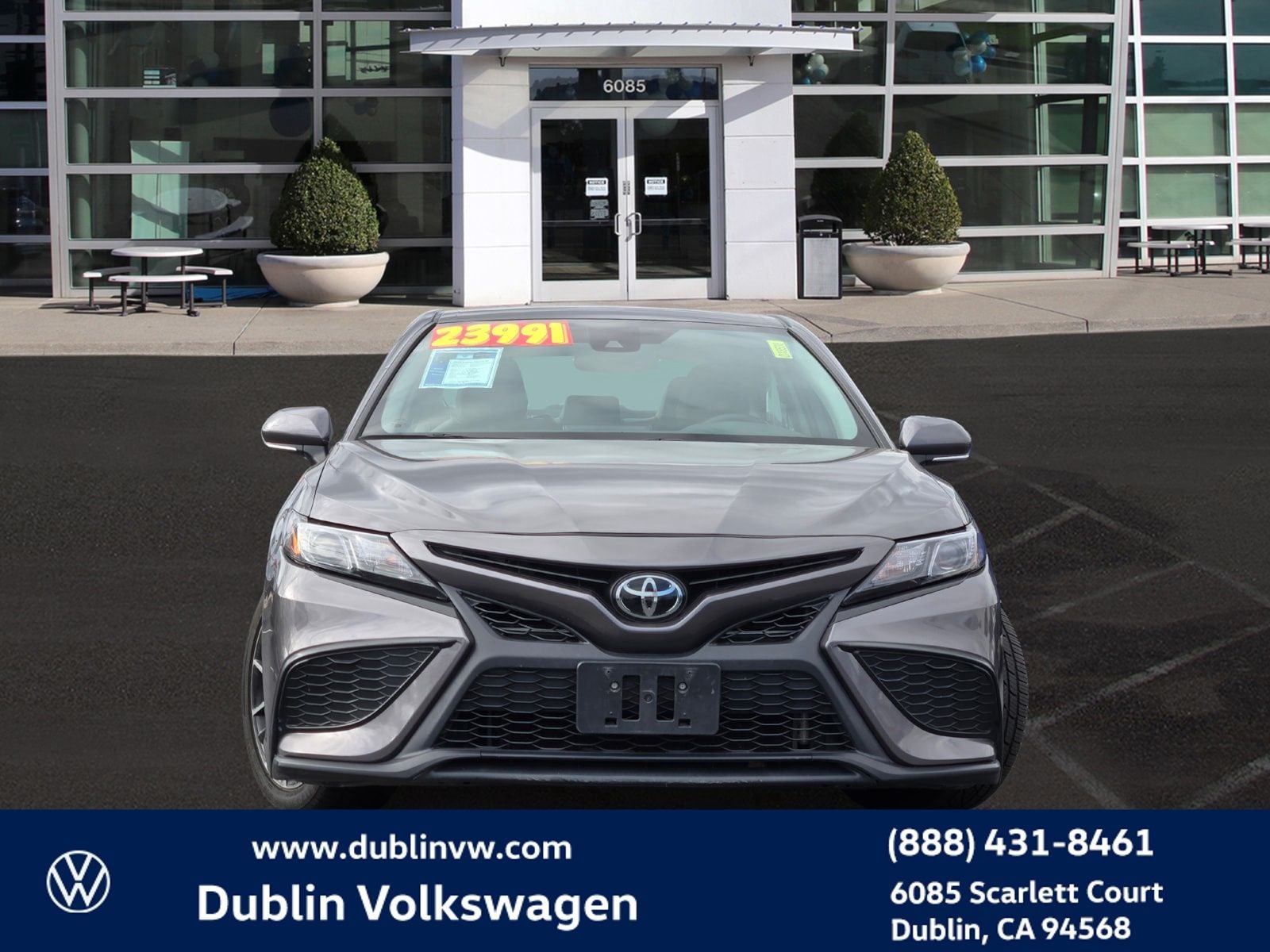 2023 Toyota Camry SE