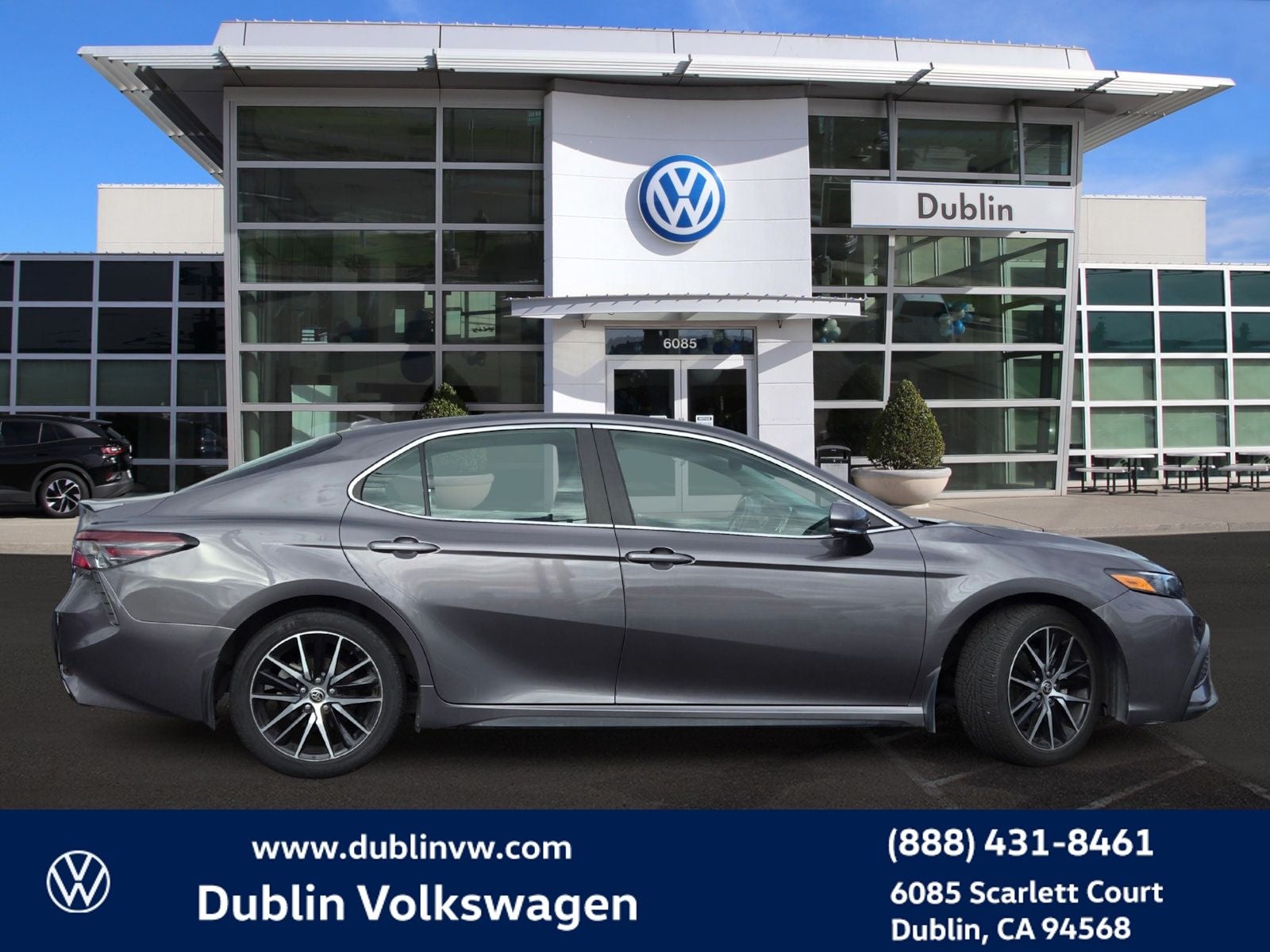 2023 Toyota Camry SE