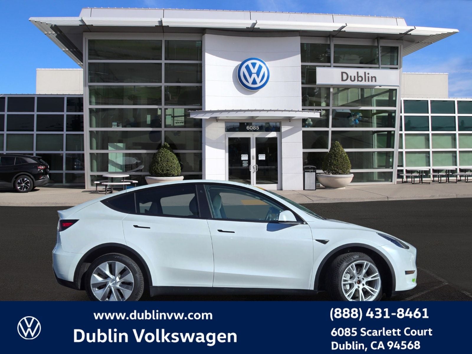 2023 Tesla Model Y Long Range