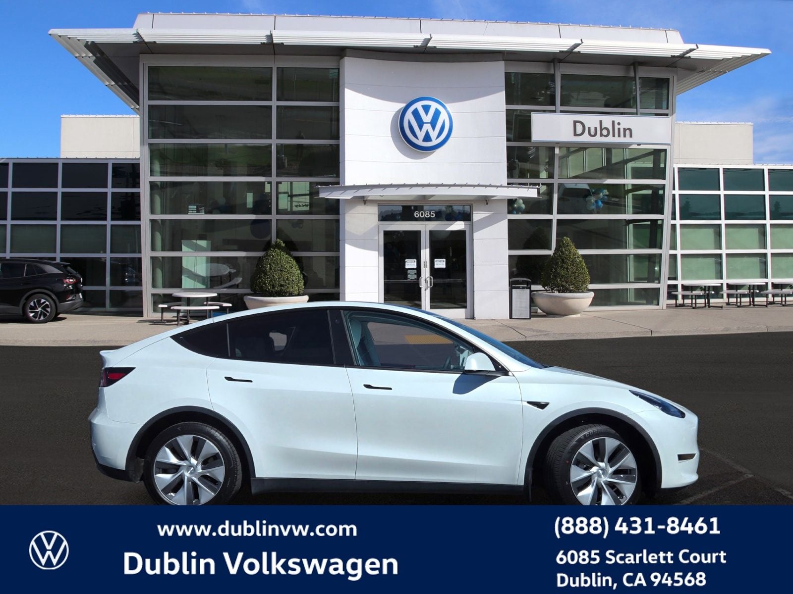 2023 Tesla Model Y Long Range