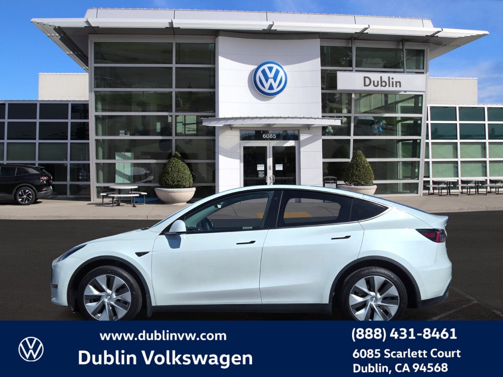 2023 Tesla Model Y Long Range