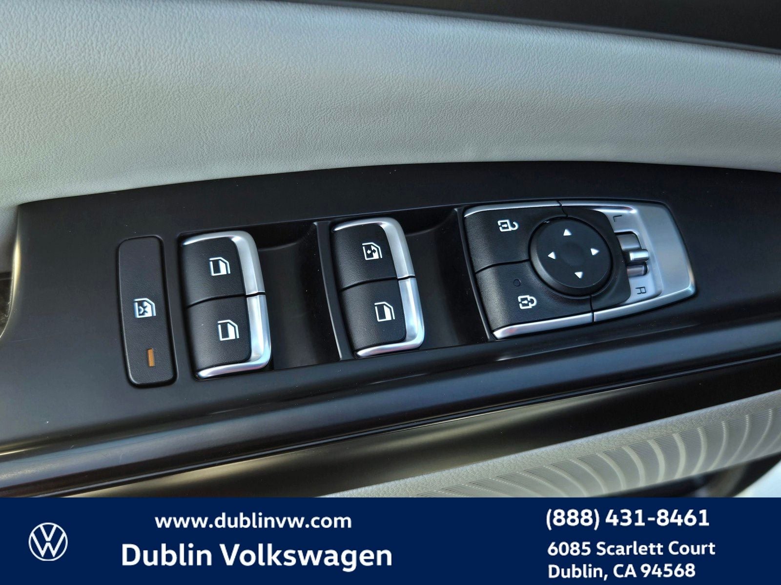 2024 Kia Carnival LX Seat Package 8 Passenger