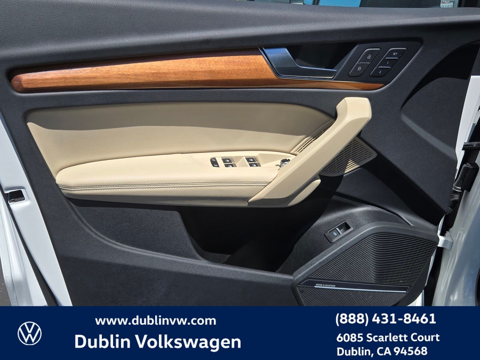 2023 Audi Q5 45 S line Premium quattro
