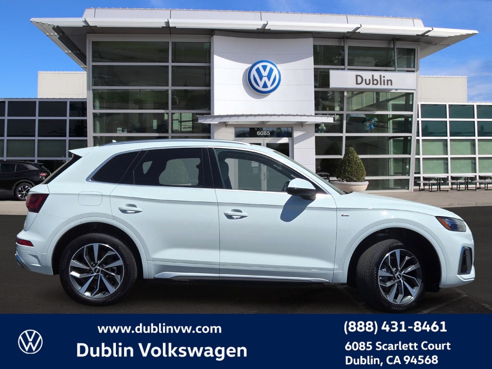 2023 Audi Q5 45 S line Premium quattro