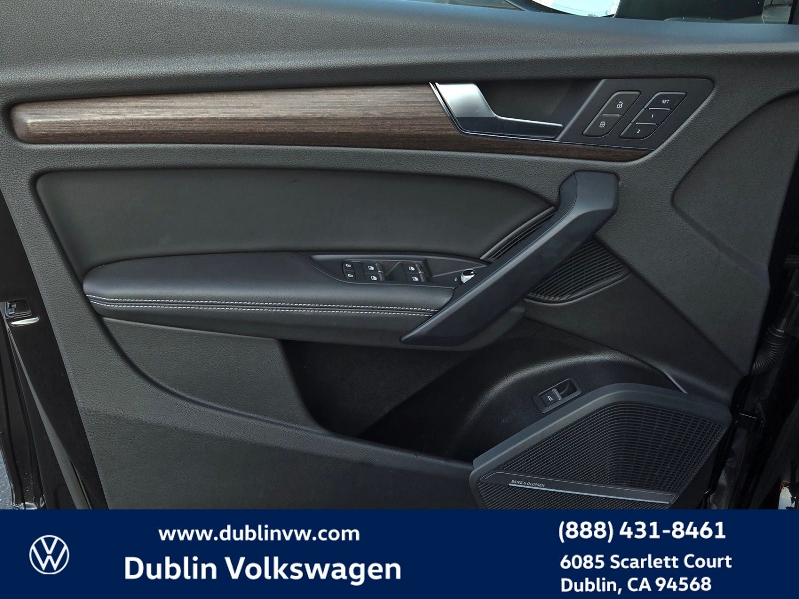 2023 Audi Q5 45 S line Prestige quattro