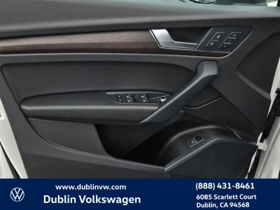 2023 Audi Q5 45 S line Premium quattro