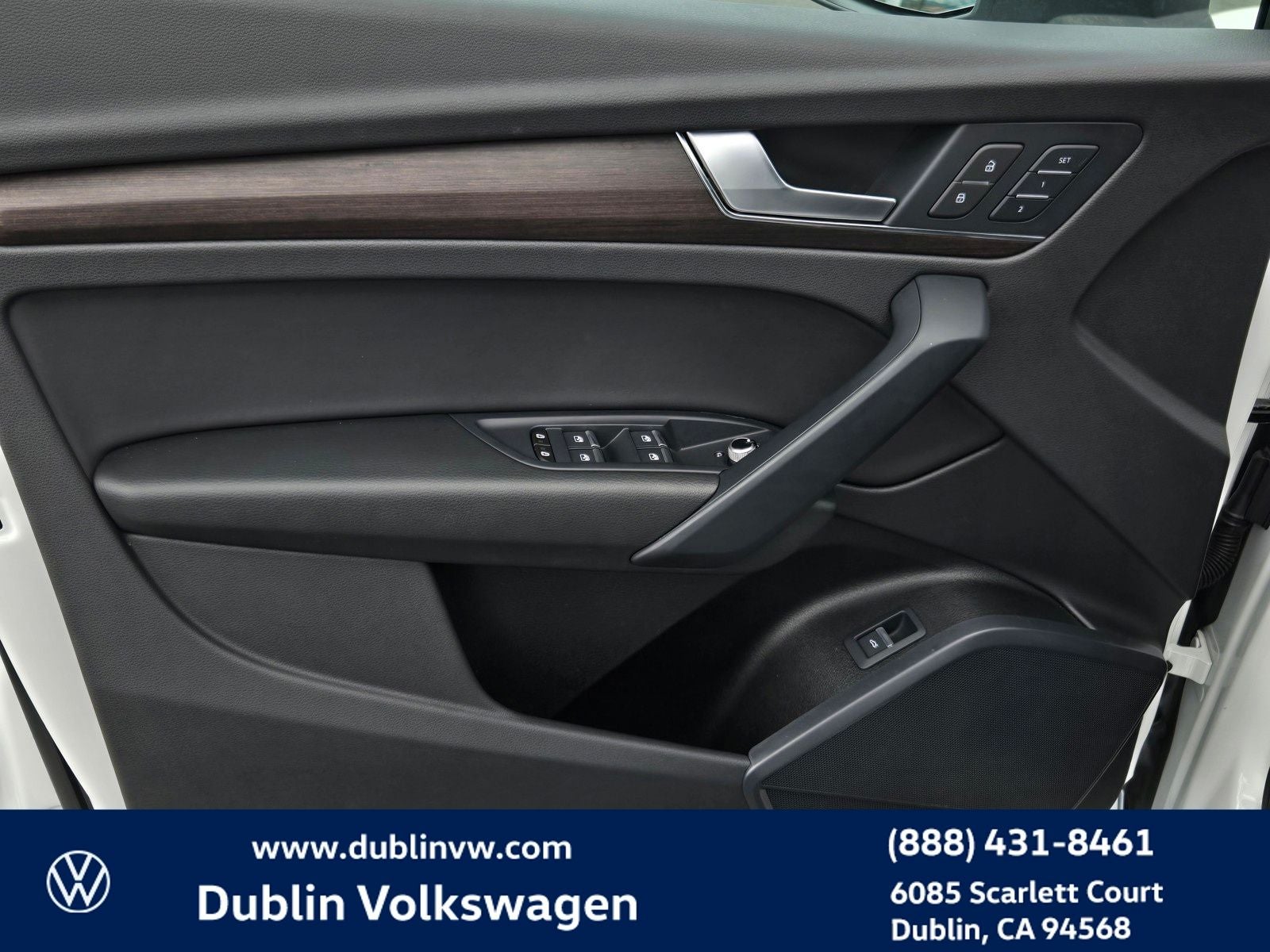 2023 Audi Q5 45 S line Premium quattro