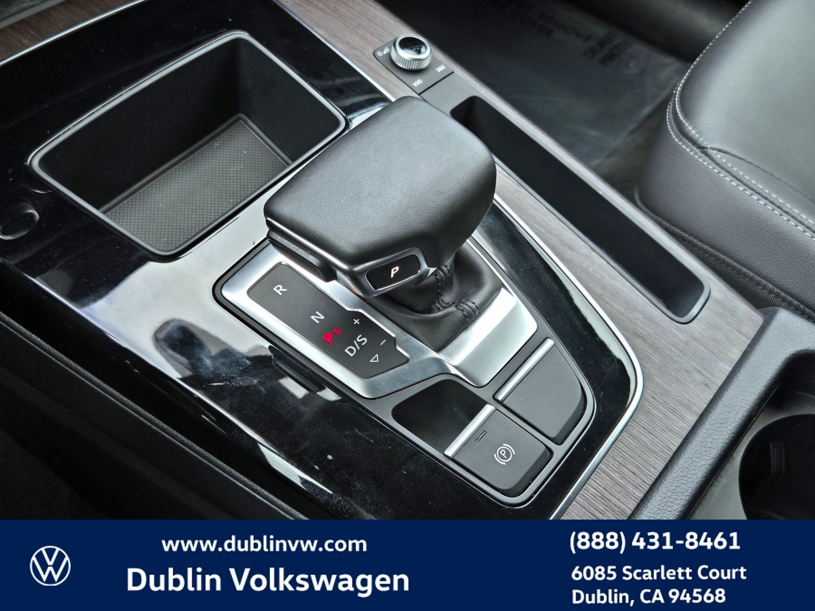 2023 Audi Q5 45 S line Premium quattro