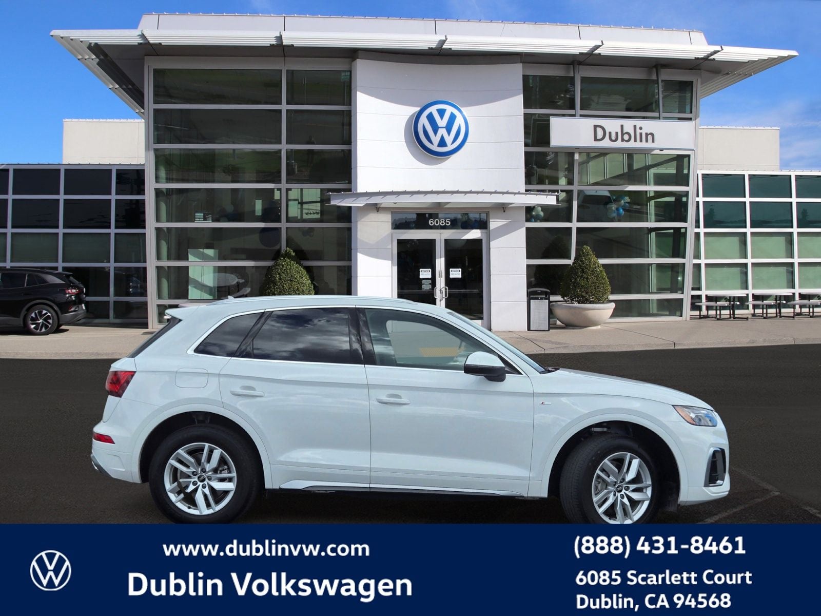 2023 Audi Q5 45 S line Premium quattro