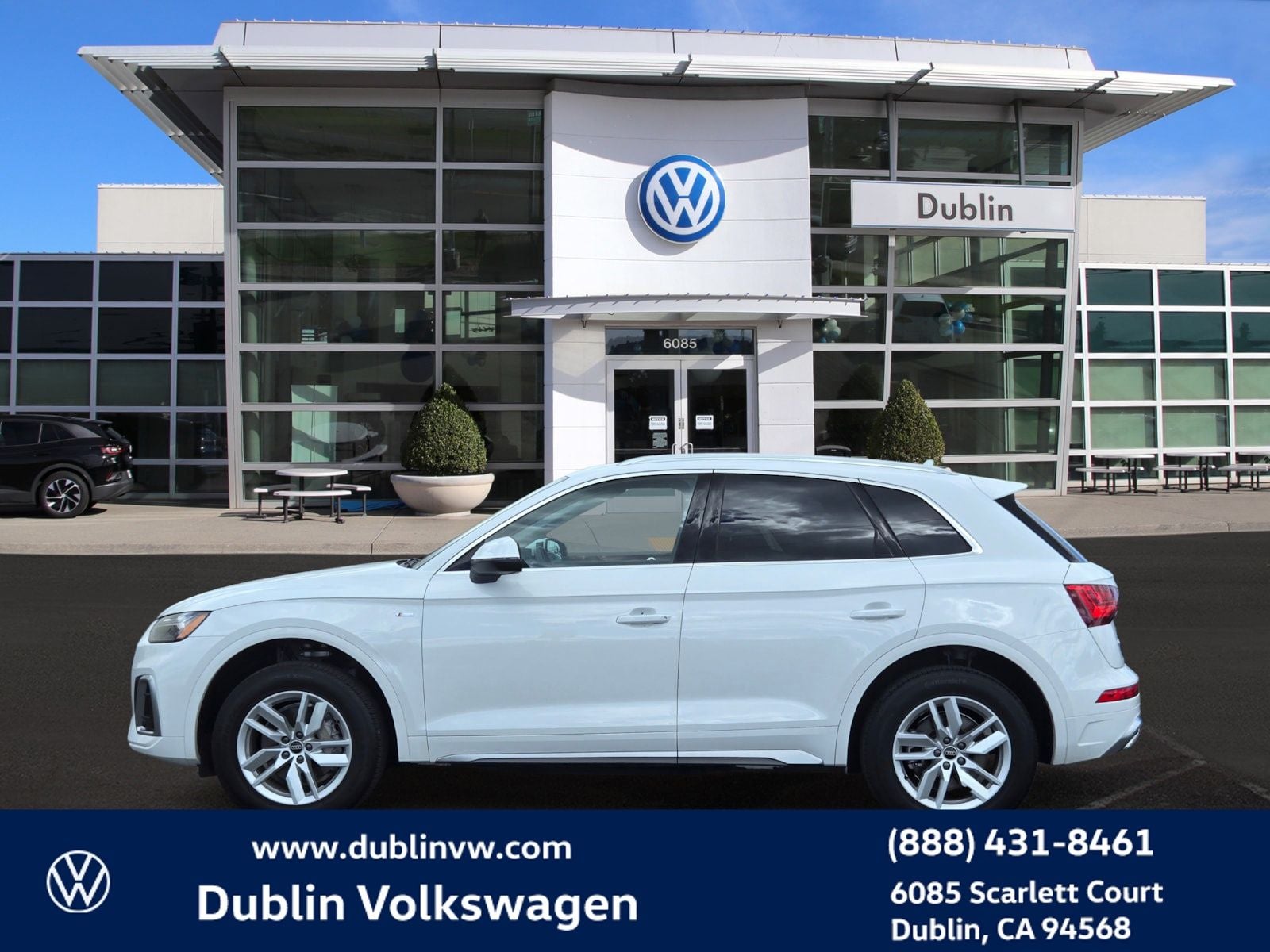 2023 Audi Q5 45 S line Premium quattro