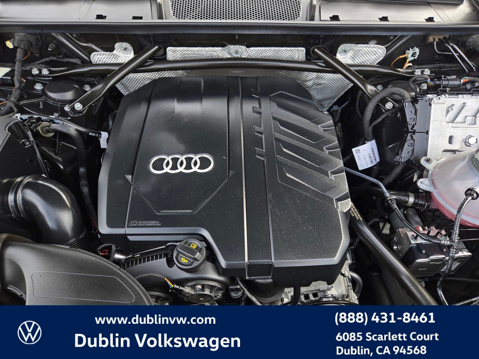 2023 Audi Q5 45 S line Premium quattro