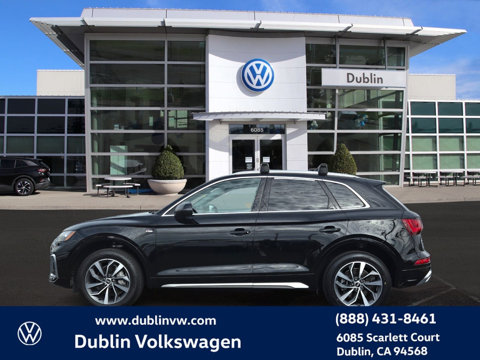 2023 Audi Q5 45 S line Premium quattro