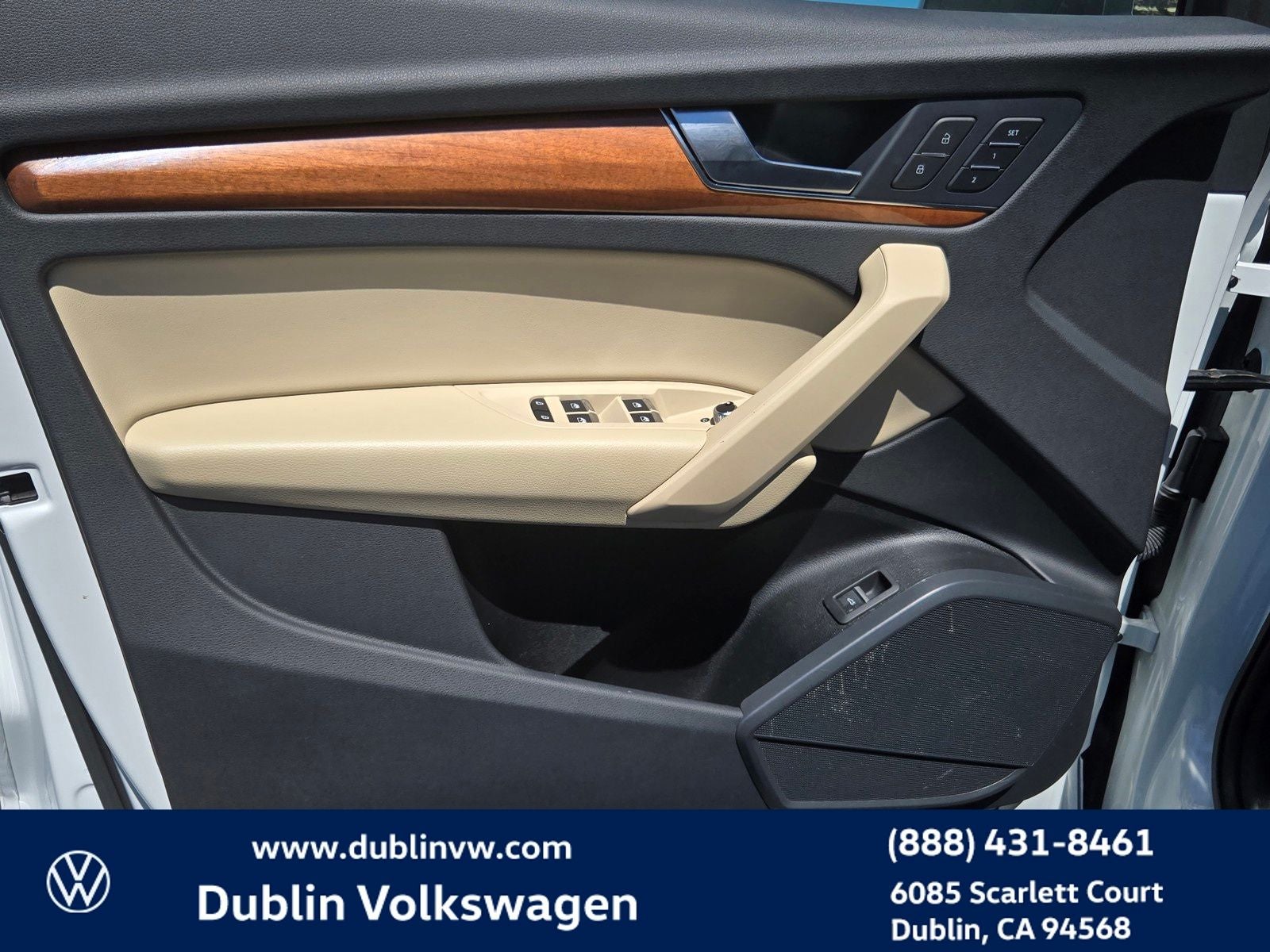 2023 Audi Q5 45 S line Premium quattro