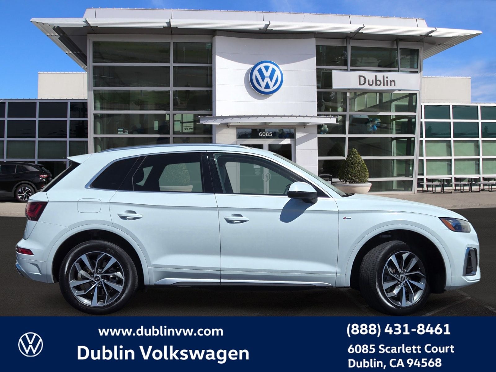 2023 Audi Q5 45 S line Premium quattro