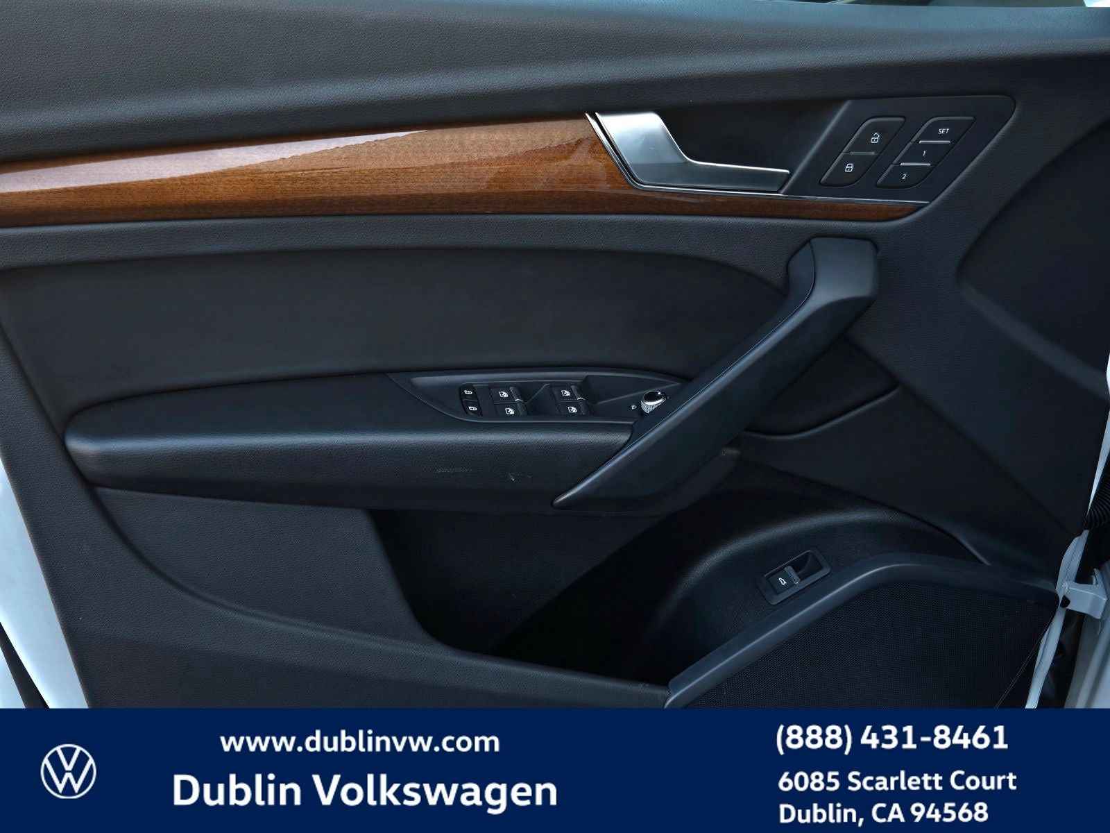 2023 Audi Q5 45 S line Premium quattro