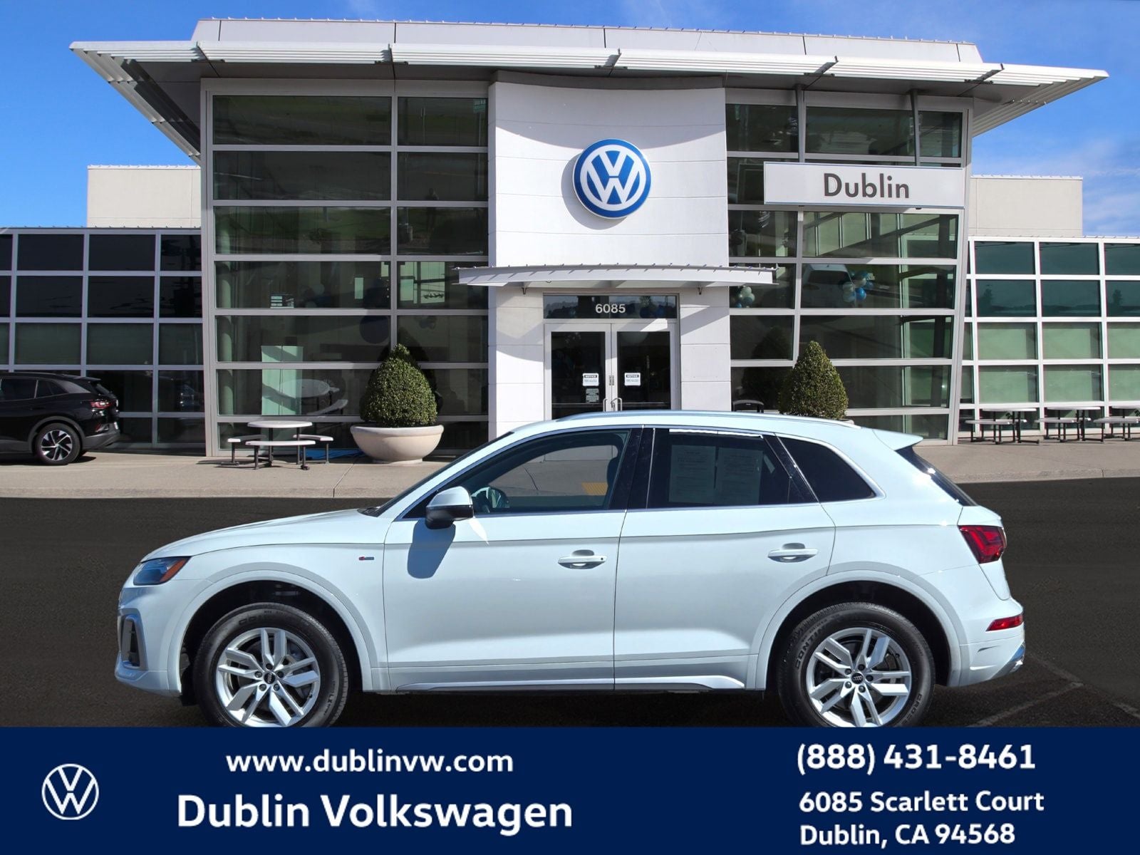 2023 Audi Q5 45 S line Premium quattro