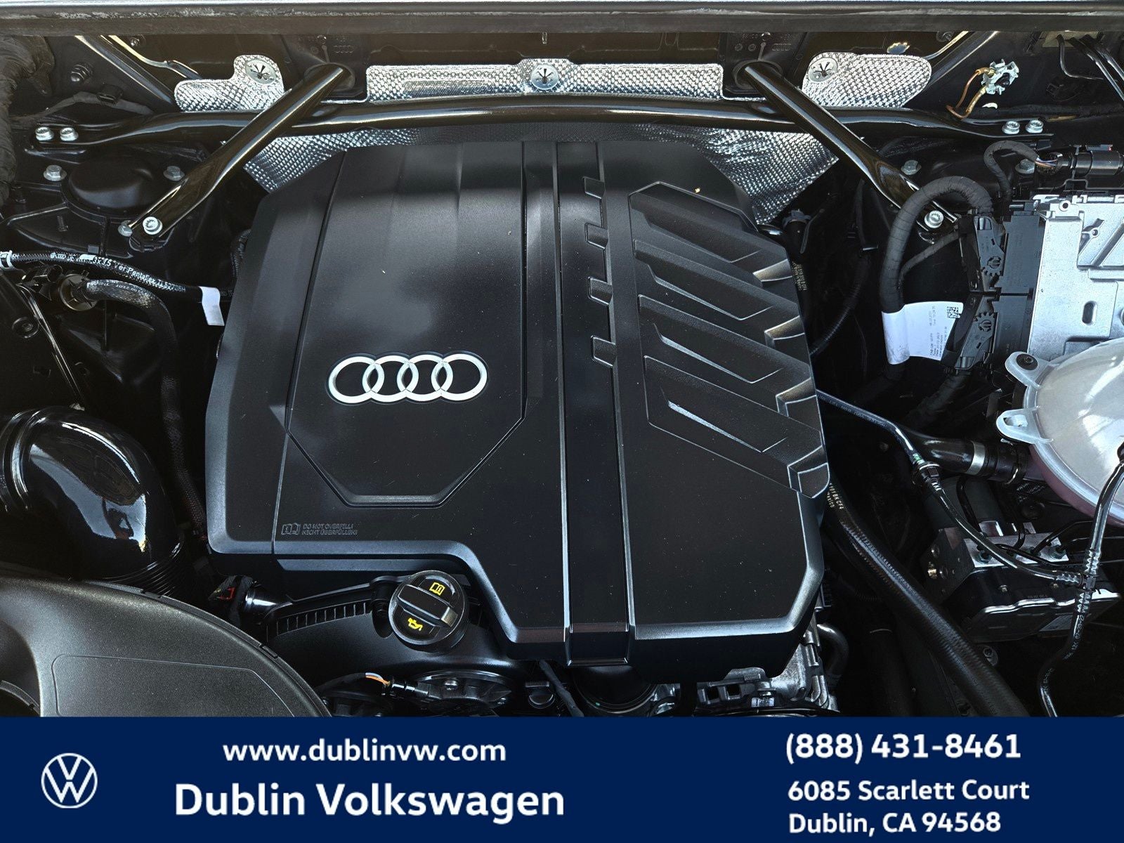 2023 Audi Q5 45 S line Premium quattro