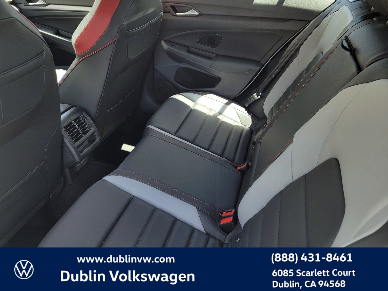 2025 Volkswagen Golf GTI 2.0T SE