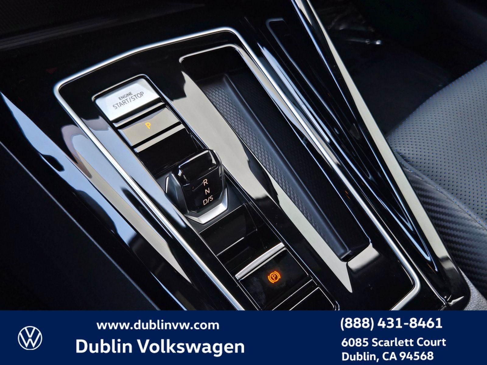 2026 Volkswagen Golf R Base