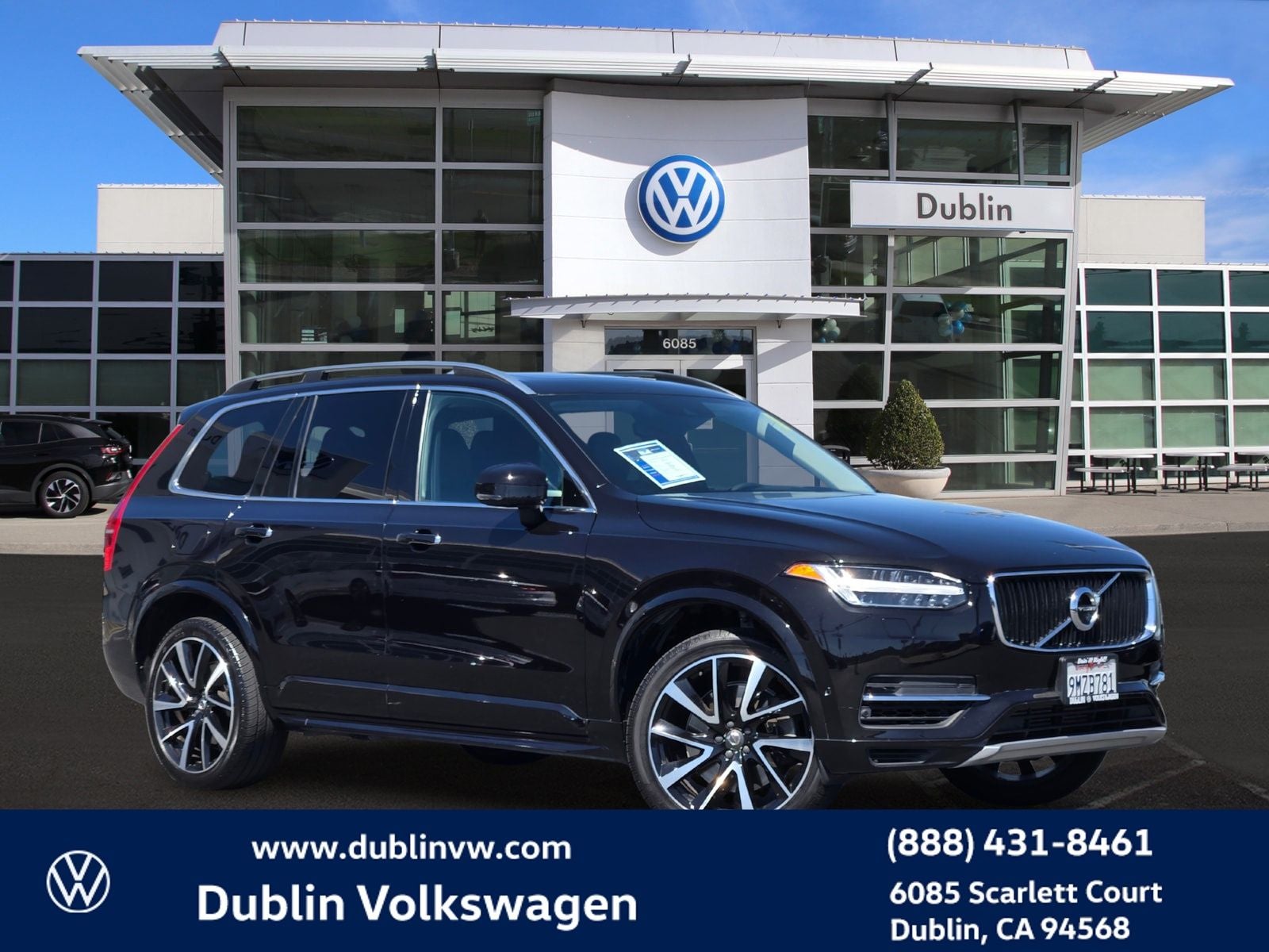 2019 Volvo XC90 Hybrid T8 Momentum