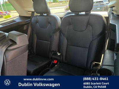 2019 Volvo XC90 Hybrid T8 Momentum